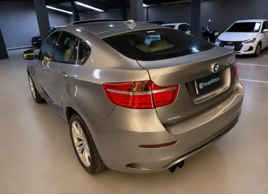 BMW-X6-2011