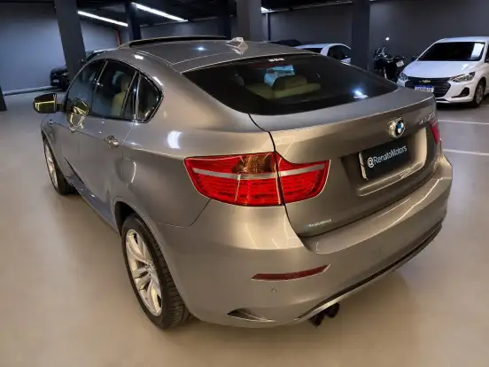 BMW-X6-4.4 50I 4X4 COUPÉ 8 CILINDROS 32V BI-TURBO GASOLINA 4P AUTOMÁTICO BMW-X6-2011