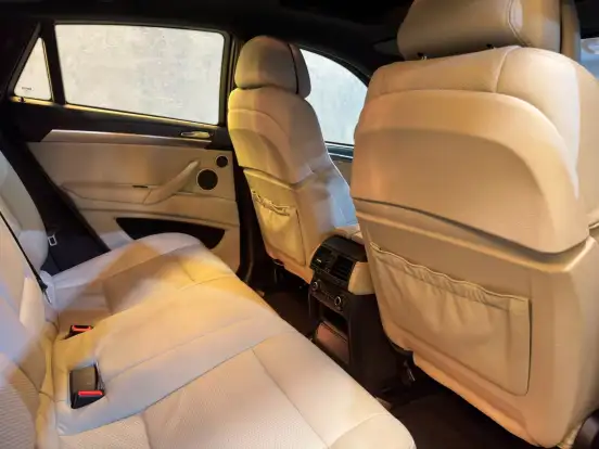BMW-X6-2011