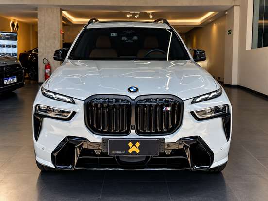 BMW-X7-2023