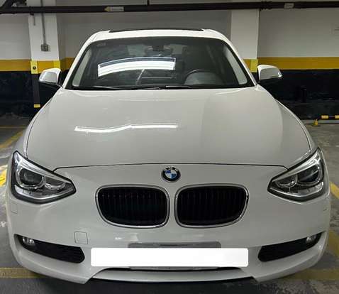BMW-118i-2012