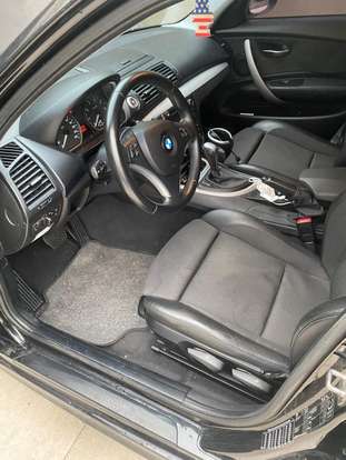 BMW-118i-2011