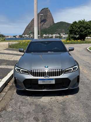 BMW-320i-2022