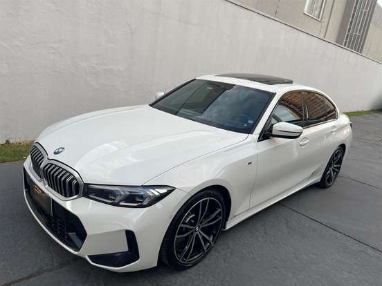 BMW-320i-2023