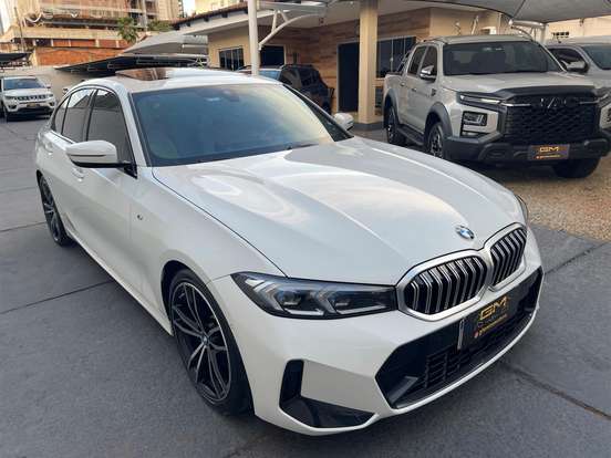 BMW-320i-2023