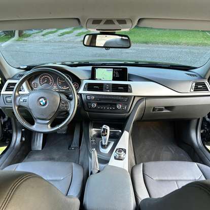 BMW-320i-2013