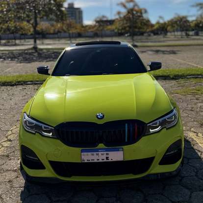BMW-320i-2020