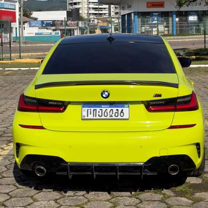 BMW-320i-2020