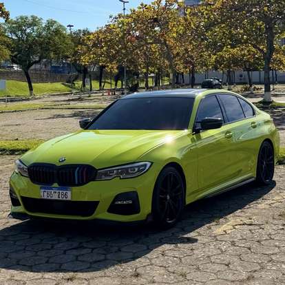 BMW-320i-2020
