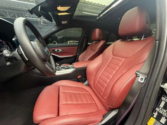 BMW-330e-2022