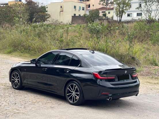 BMW-330i-2019