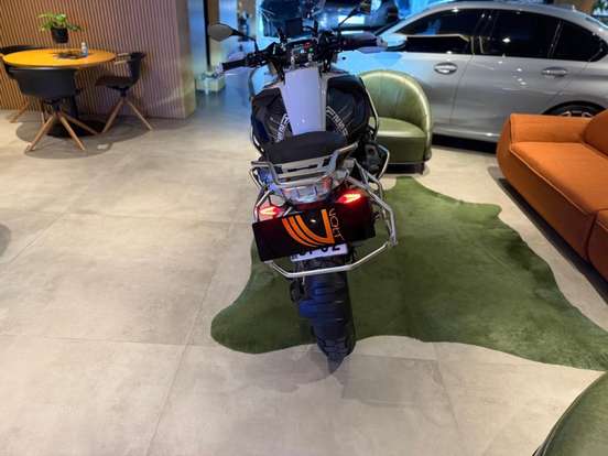 BMW-R 1250 GS ADVENTURE PREMIUM BMW-R 1250 GS ADVENTURE PREMIUM-2022
