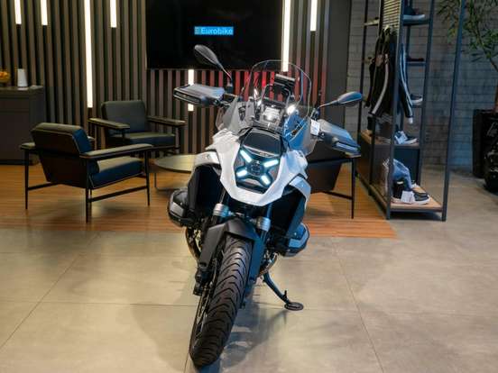 BMW-R 1300 GS PLUS BMW-R 1300 GS PLUS-2025