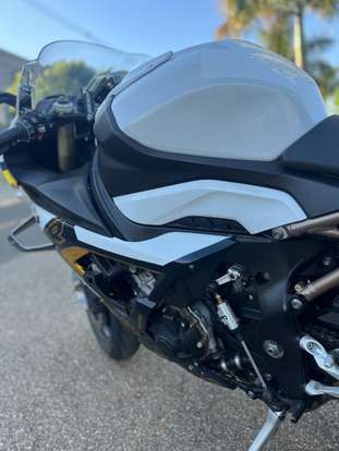 BMW-S 1000 RR BMW-S 1000 RR-2021