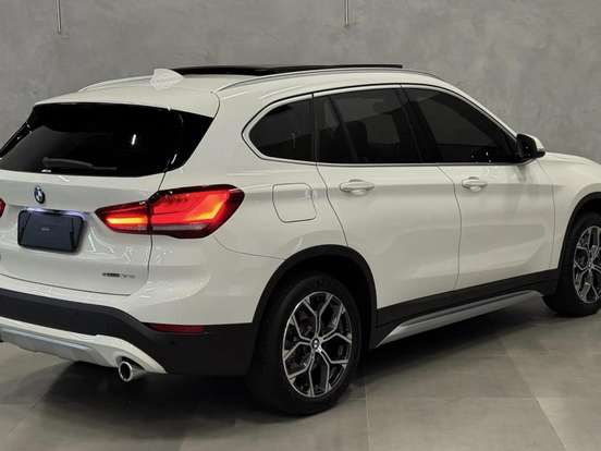 BMW-X1-2021