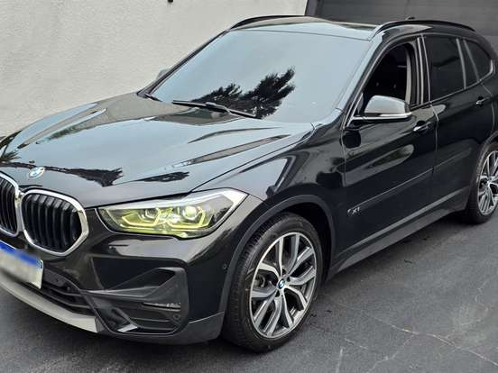 BMW-X1-2.0 16V TURBO ACTIVEFLEX SDRIVE20I X-LINE 4P AUTOMÁTICO BMW-X1-2022
