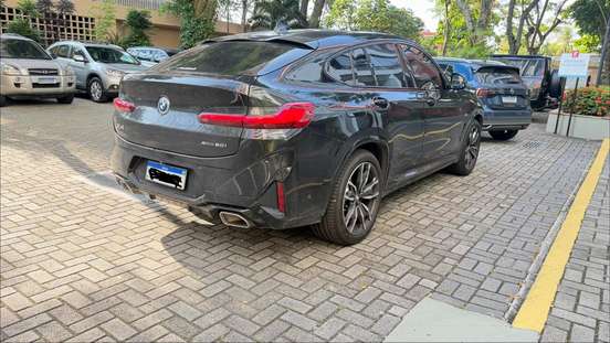 BMW-X4-2025