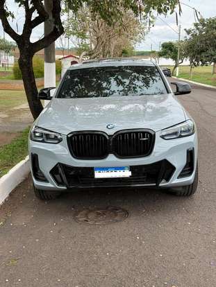 BMW-X4-2023