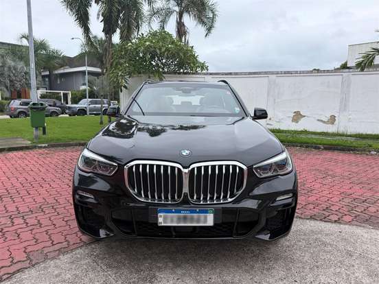 BMW-X5-2021
