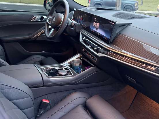 BMW-X6-3.0 TWINPOWER GASOLINA XDRIVE40I M SPORT DARK EDITION AUTOMÁTICO BMW-X6-2025