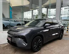 BYD ATTO 8 1.5 TURBO PHEV AWD AUTOMÁTICO BYD ATTO 8 1.5 TURBO PHEV AWD AUTOMÁTICO