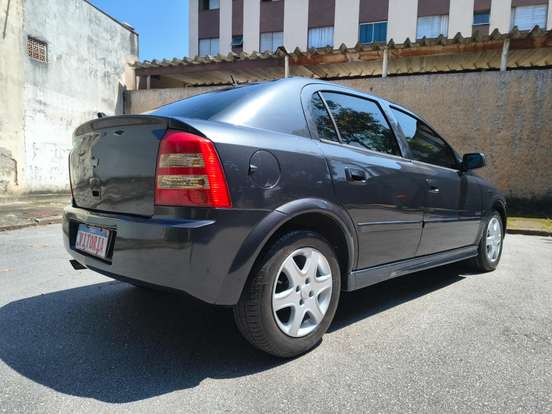 CHEVROLET-ASTRA-2006