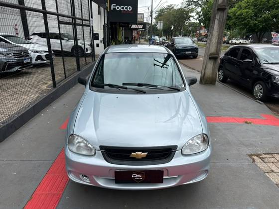 CHEVROLET CLASSIC 1.0 MPFI LIFE 8V FLEX 4P MANUAL