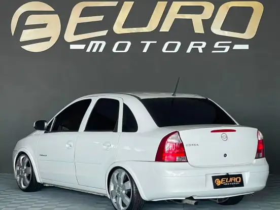 CHEVROLET-CORSA-1.8 MPFI PREMIUM SEDAN 8V FLEX 4P MANUAL CHEVROLET-CORSA-2003