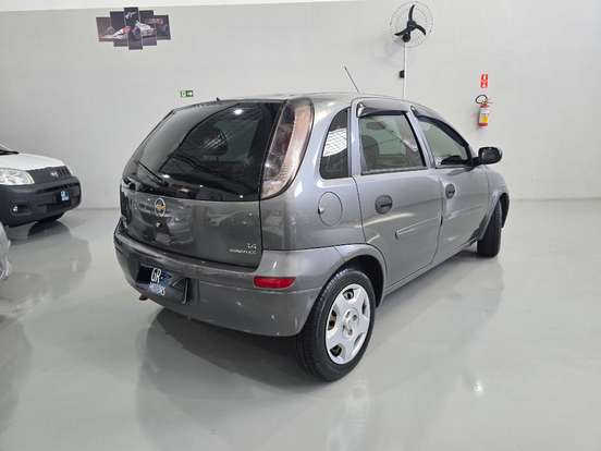 CHEVROLET-CORSA-2012