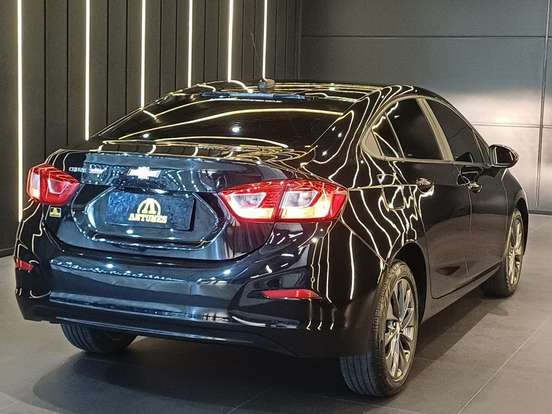 CHEVROLET-CRUZE-2018