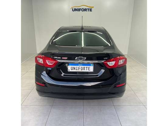 CHEVROLET-CRUZE-2017