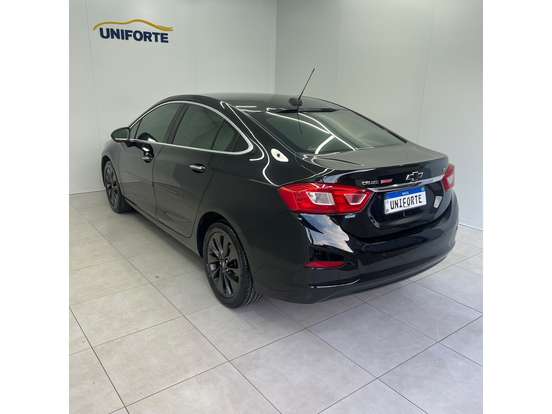 CHEVROLET-CRUZE-2017