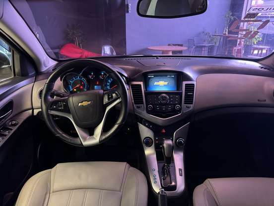 CHEVROLET-CRUZE-2012