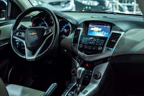 CHEVROLET-CRUZE-2013