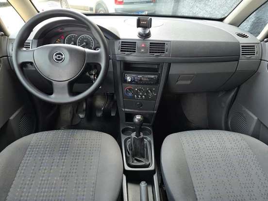 CHEVROLET-MERIVA-2005