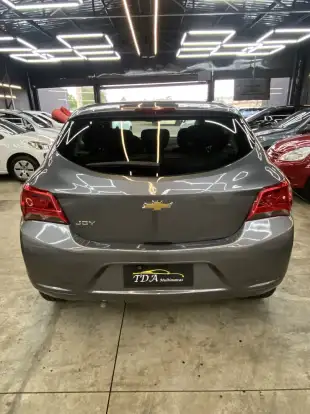 CHEVROLET-ONIX-2020