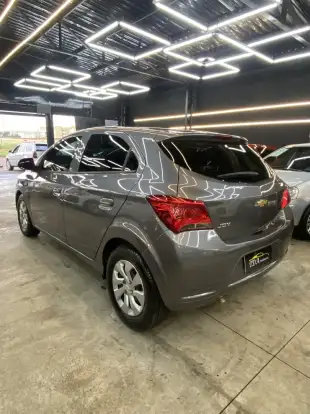 CHEVROLET-ONIX-2020