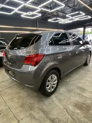 CHEVROLET-ONIX-2020