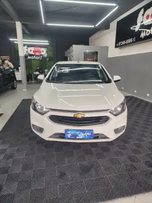 CHEVROLET-ONIX-2018