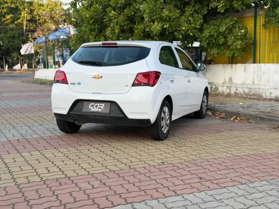 CHEVROLET-ONIX-1.0 MPFI LT 8V FLEX 4P MANUAL CHEVROLET-ONIX-2018