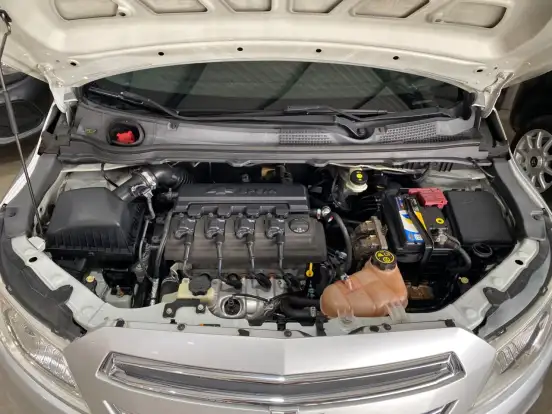 CHEVROLET-ONIX-2013
