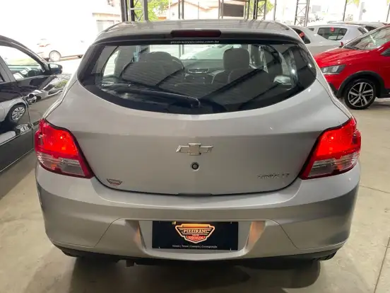 CHEVROLET-ONIX-1.0 MPFI LT 8V FLEX 4P MANUAL CHEVROLET-ONIX-2013
