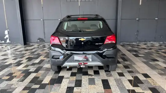 CHEVROLET-ONIX-1.4 MPFI ACTIV 8V FLEX 4P AUTOMÁTICO CHEVROLET-ONIX-2017