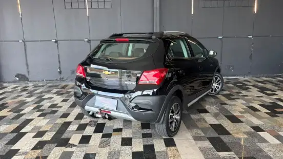 CHEVROLET-ONIX-1.4 MPFI ACTIV 8V FLEX 4P AUTOMÁTICO CHEVROLET-ONIX-2017