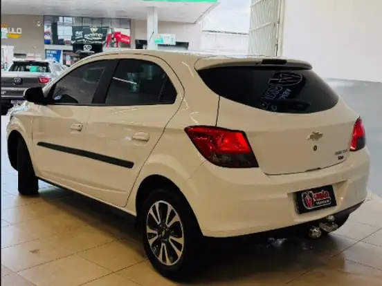 CHEVROLET-ONIX-1.4 MPFI LTZ 8V FLEX 4P AUTOMÁTICO CHEVROLET-ONIX-2016