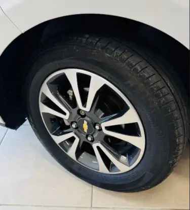 CHEVROLET-ONIX-2016