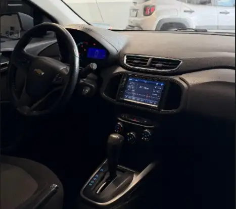 CHEVROLET-ONIX-2016
