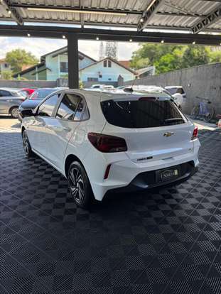 CHEVROLET-ONIX-2024