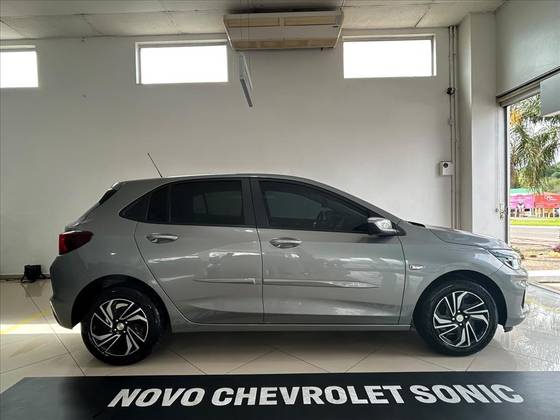 CHEVROLET ONIX 1.0 FLEX LT MANUAL