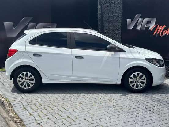 CHEVROLET-ONIX-2019